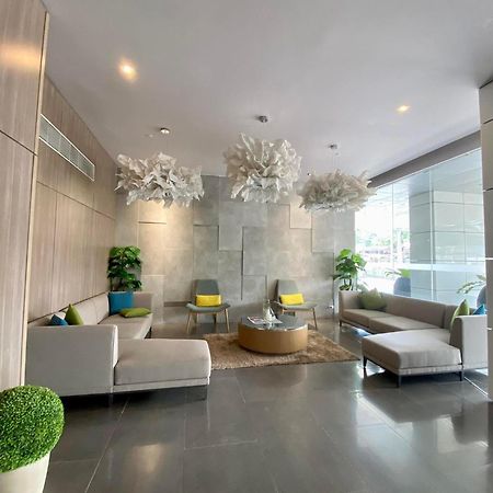 Aeon Towers Executive Suite 2Br 18Th Floor Davao Stadt Exterior foto